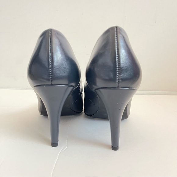 Style & Co. Women’s High Heels Navy Blue Round Toe Pumps 7.5 - Picture 5 of 6
